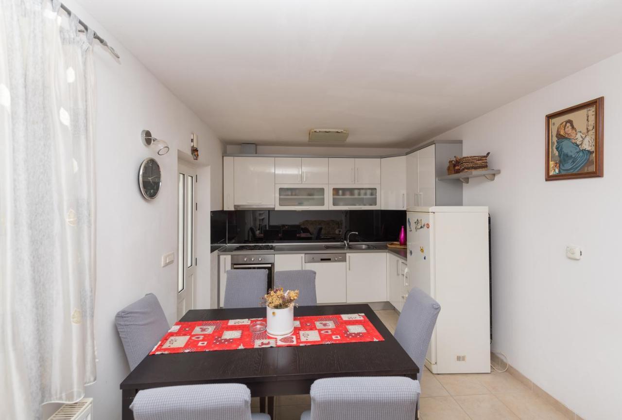 Villa Violeta With Amazing Sea View Makarska Exterior photo
